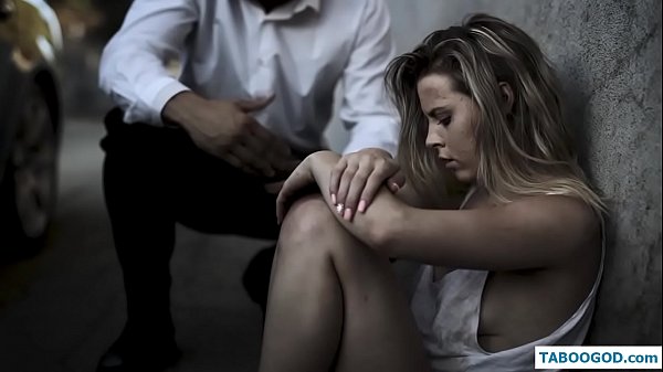 Kinky stories: bezdomna nastolatka